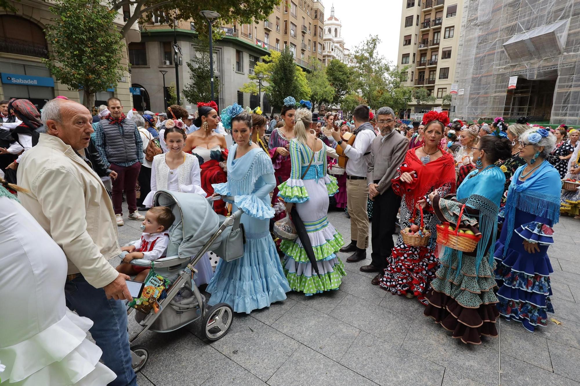 La Ofrenda de Frutos brilla un año más por el centro de Zaragoza