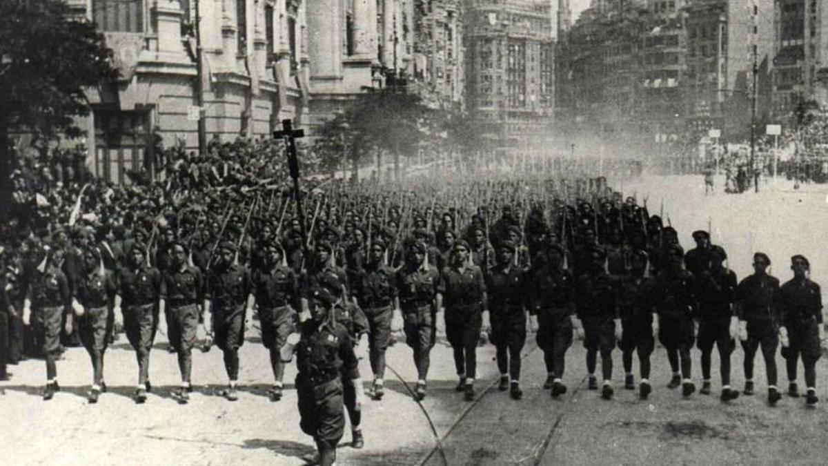 Visita de Franco a la actual plaza del Ayuntamiento de València.