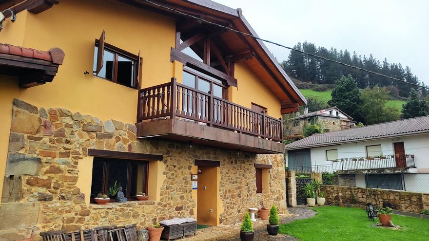 Las pernotaciones en apartamentos y alojamientos rurales  superan los 22 millones en julio, un 3,8% más