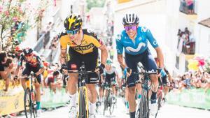 Primoz Roglic, por delante de Mas, en la llegada a Valdepeñas de Jaén.