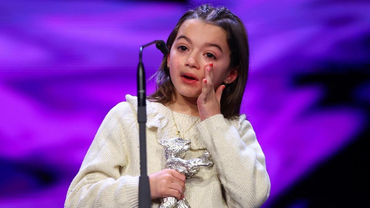 Sofía Otero, a recoger el premio en la Berlinale.