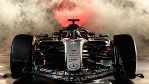 Mercedes, con nueva decoración en Japón