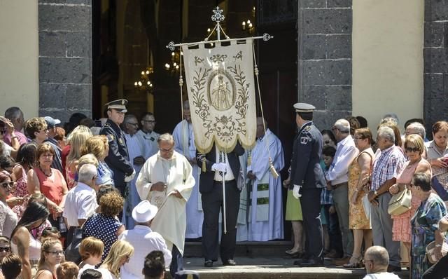 Procesión en Santa María de Guía