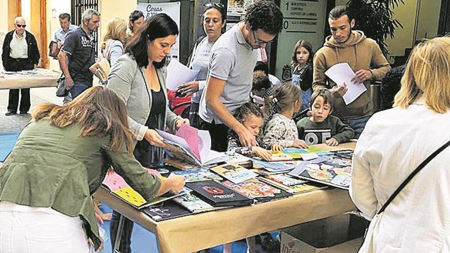 La biblioteca de Nules sale a la calle y logra 50 nuevos socios