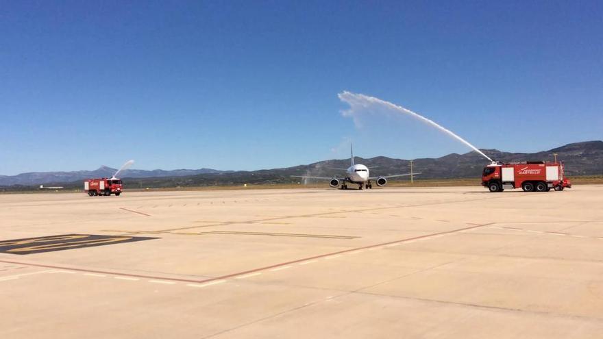 Bautismo del primer avión de BlueAir en Castelló