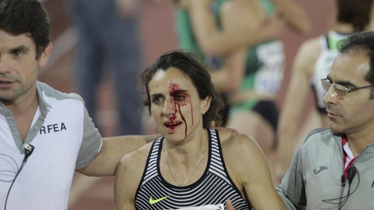 Nuria Fernández acabó con la cara ensangrentada en el Campeonato de España
