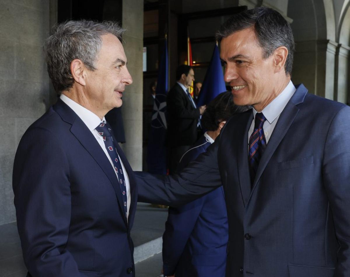 Sánchez demana defensar el "bon nom" de Zapatero