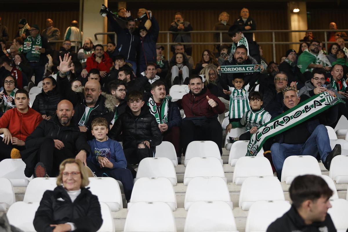Córdoba CF-Burgos | Las imágenes de la afición en El Arcángel