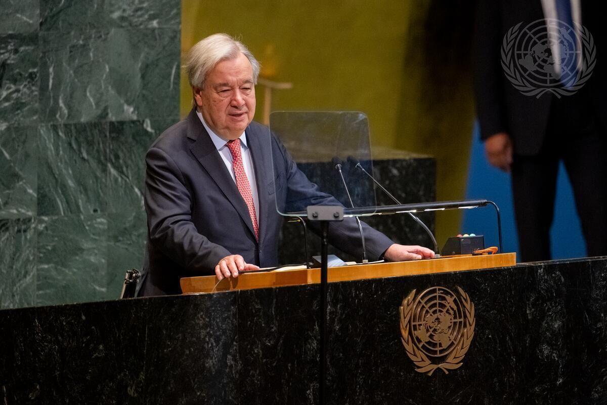 El secretario general, António Guterres, hablando en la sesión conmemorativa de la Asamblea General para marcar la abolición de la esclavitud y la trata transatlántica de esclavos este miércoles en la sede del organismo internacional en Nueva York