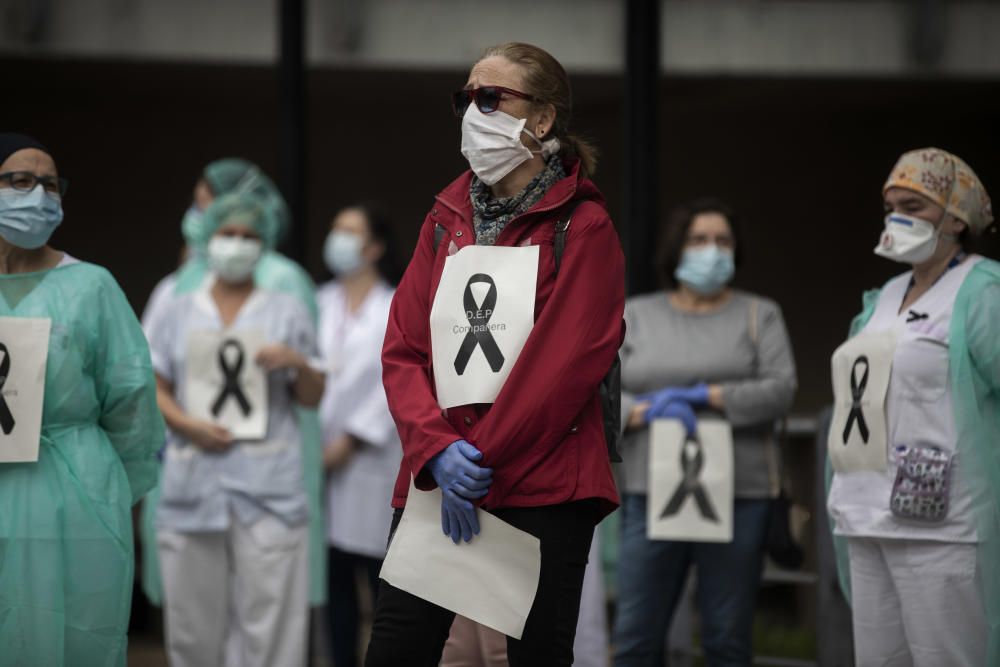 Homenaje a Fina Belenguer, sanitaria fallecida por coronavirus en el Dr. Peset