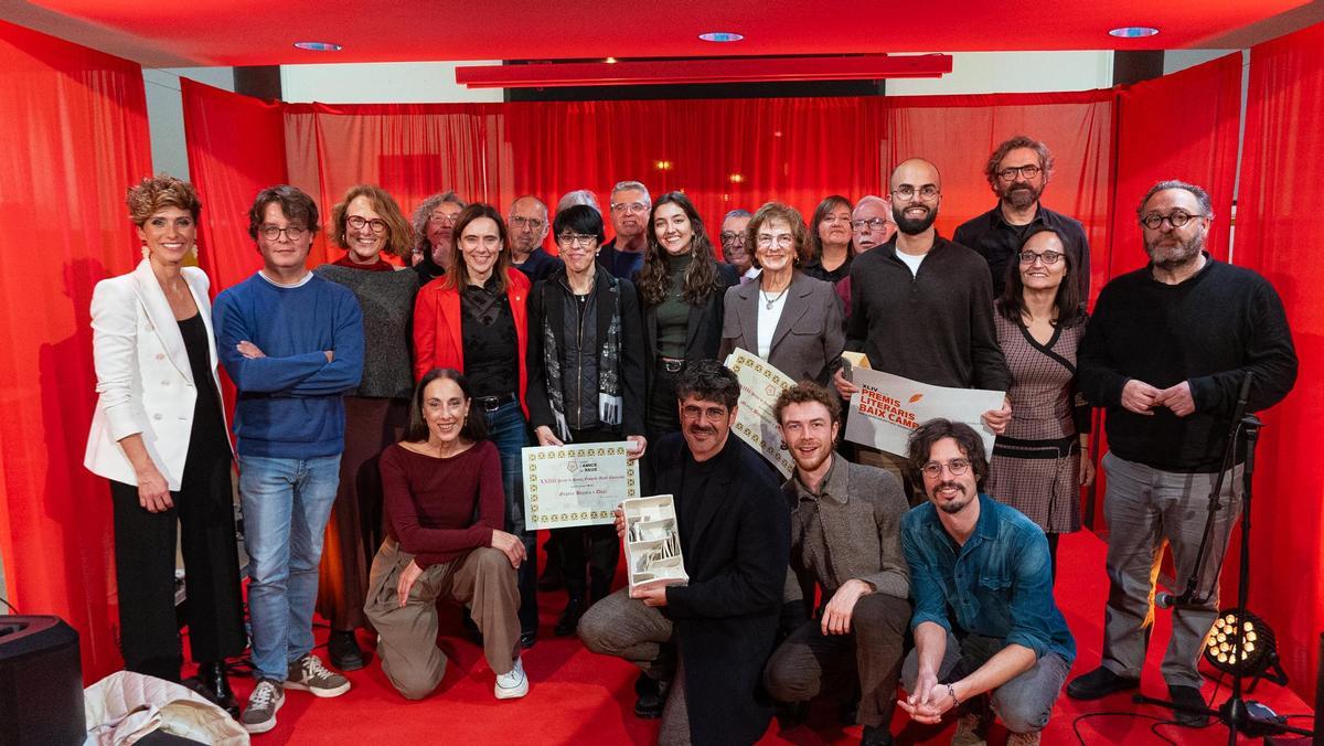 Fotografia de grup dels guayadors i els organitzadors