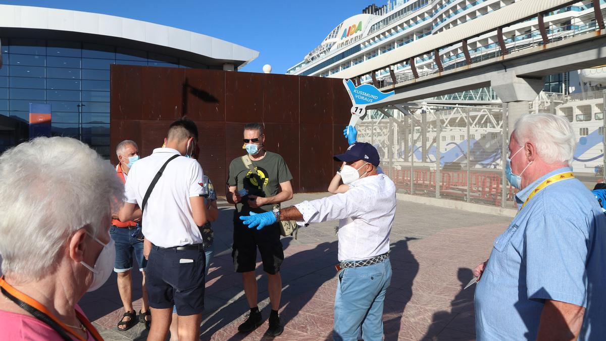 Llega el primer crucero internacional al puerto de Málaga tras la pandemia