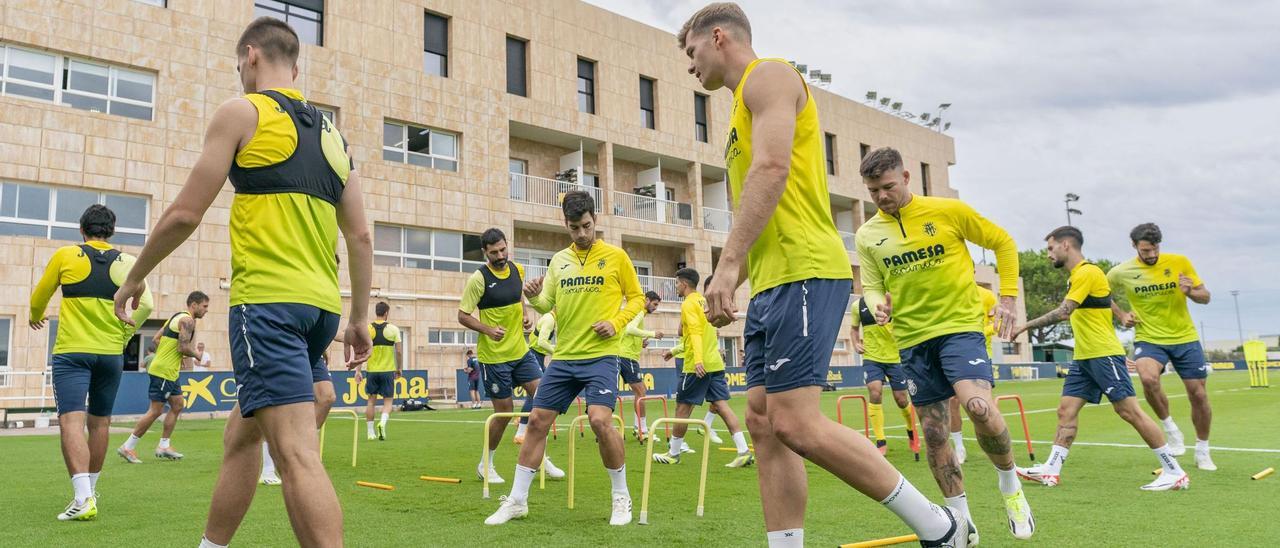 El Villarreal CF prepara el partido de este próximo miércoles ante el Girona en La Cerámica.