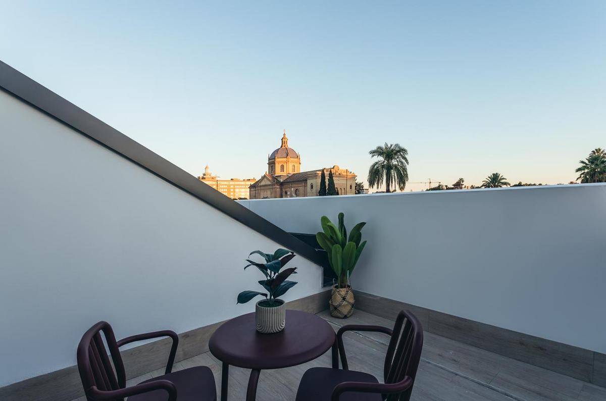 Residencia universitaria Yugo Palm Studios Residencia universitaria Yugo Palm Studios