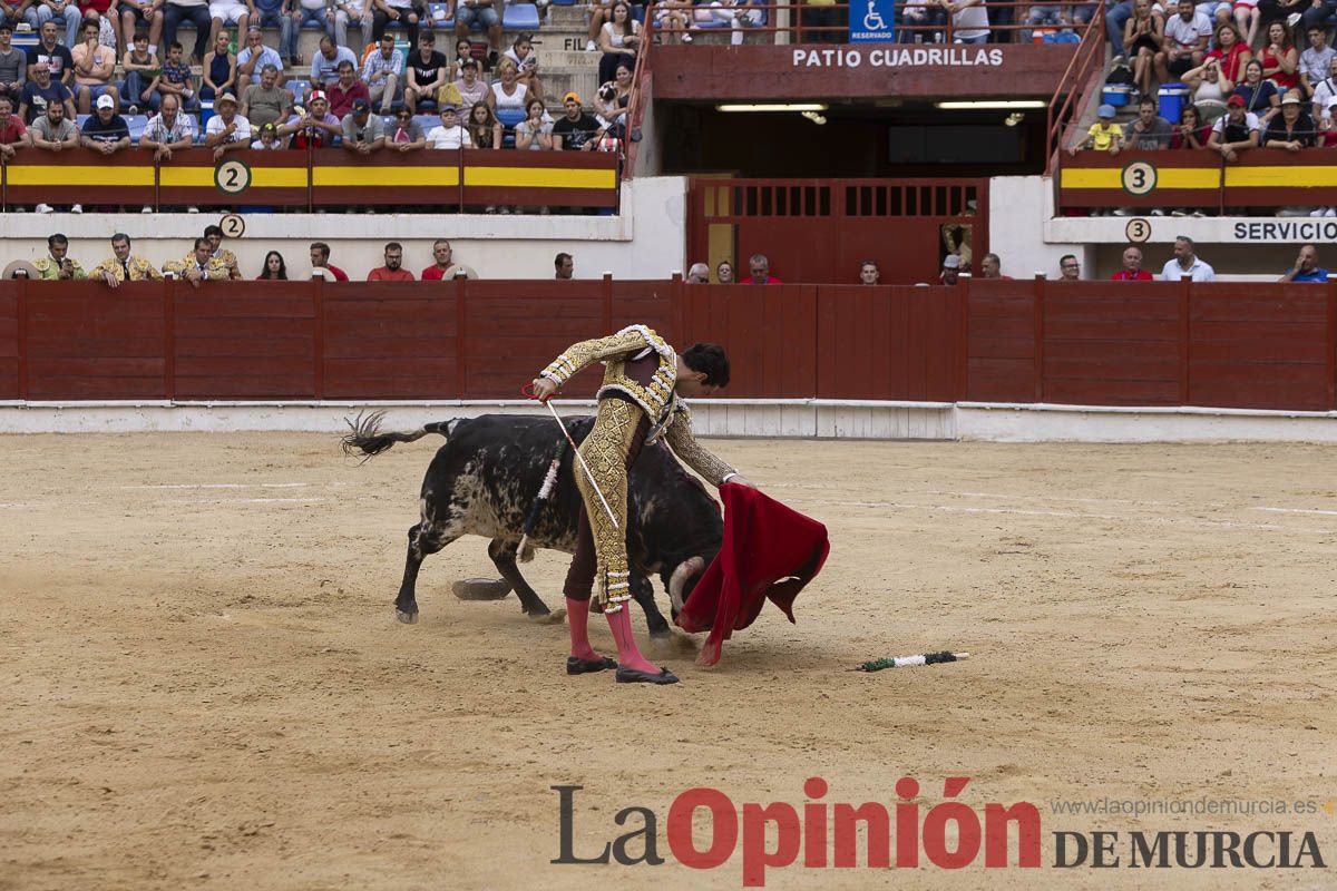 Tarde histórica en Abarán con la alternativa de José María Trigueros y el indulto de Tomás Rufo, junto a Castella salieron a hombros