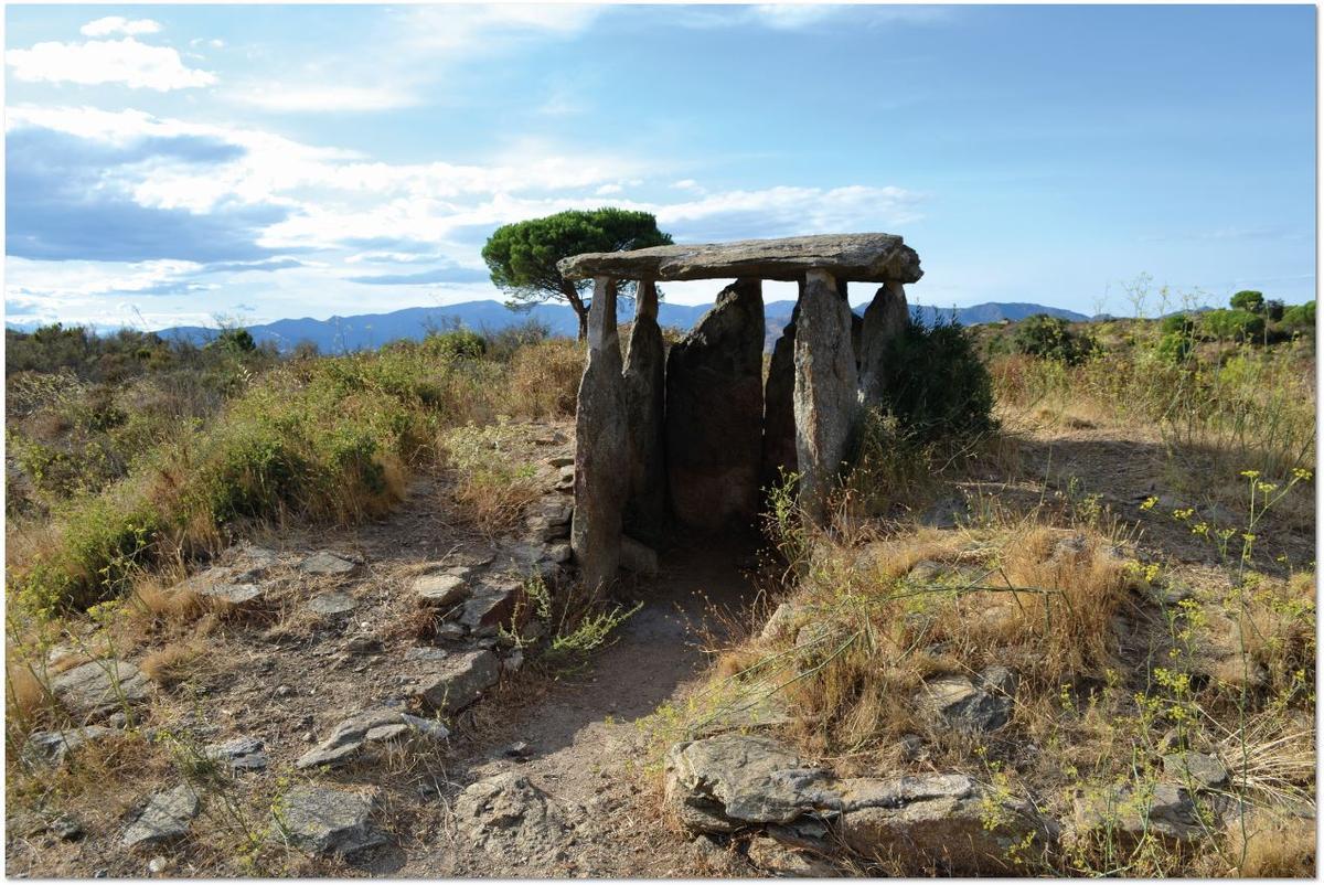 El dolmen de Vinyes Mortes, al puig de l'Home.