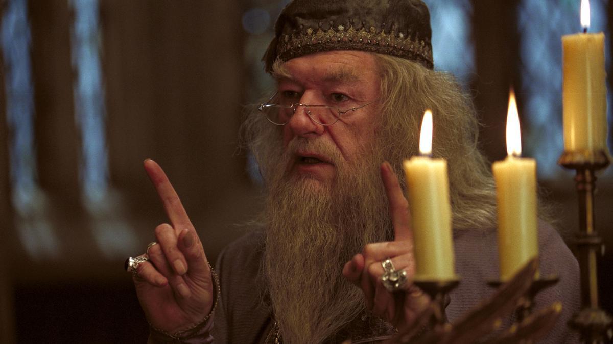 Michael Gambon caracterizado como Dumbledore en 'Harry Potter y el Prisionero de Azkaban'.