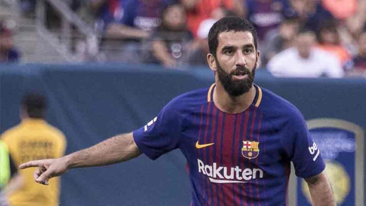 Arda Turan interesa al Galatasaray