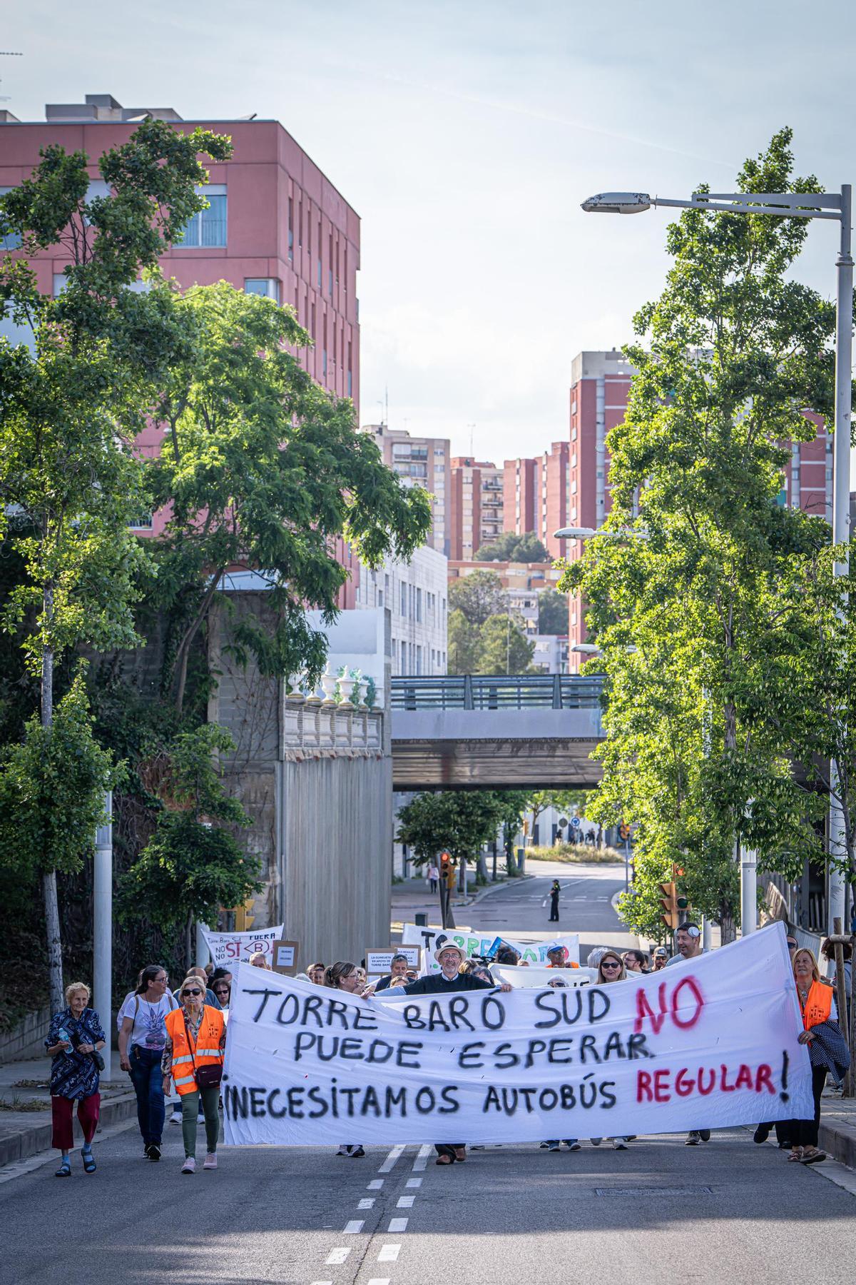 Vecinos de Torre Baró retoman la lucha de El 47 y exigen acabar con los retrasos del bus a demanda