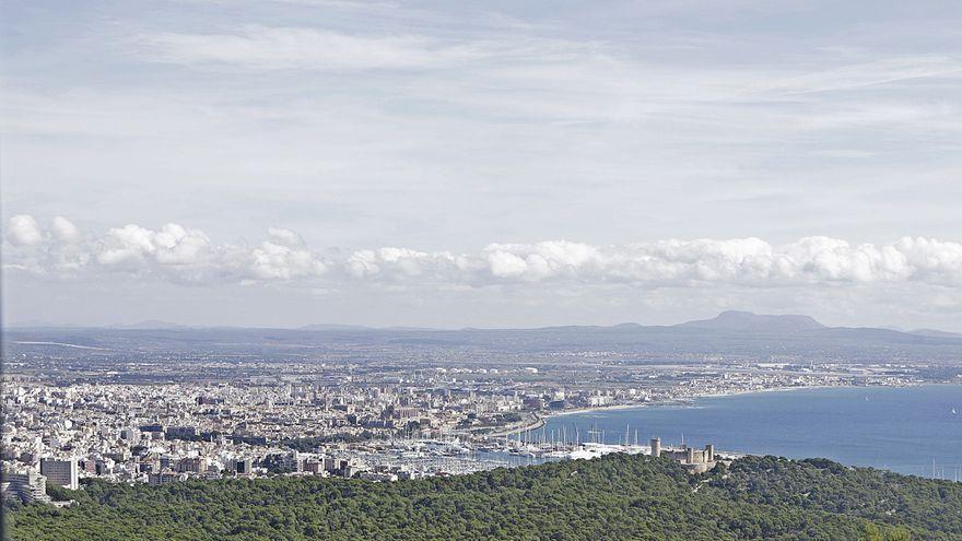 Schon schön: Der Blick von Na Burguesa im Westen von Palma.