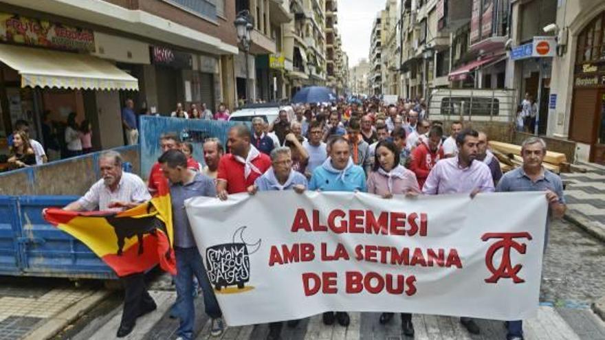 Los taurinos saldrán a la calle contra  las prohibiciones y los referéndums