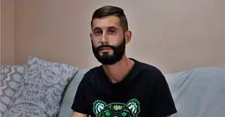 Un joven de Xàtiva: "Pedro Cavadas me salvó el brazo, pero esos criminales me han arruinado la vida"