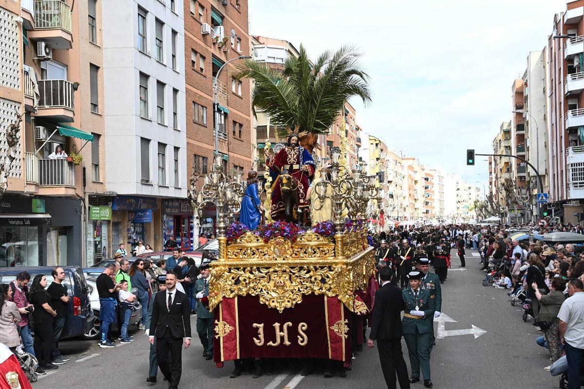 Fotogalería | Así fue el primer Domingo de Ramos de la Semana Santa de Badajoz de Interés Turístico Internacional