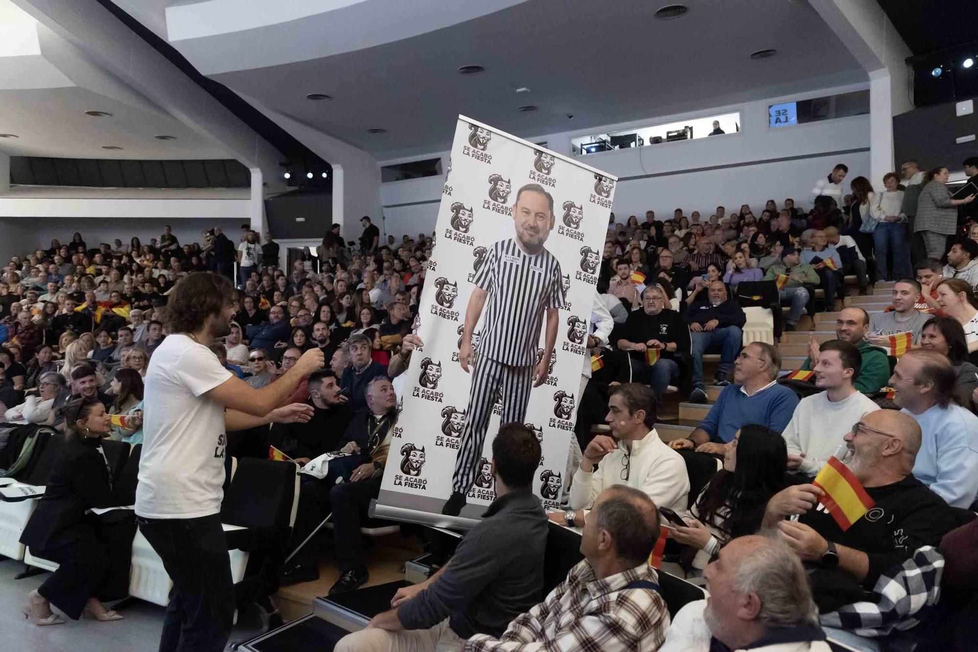 Mitin de Alvise en Alicante