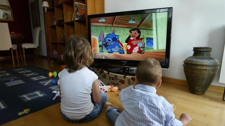 Los padres apenas usan el control parental en la televisión