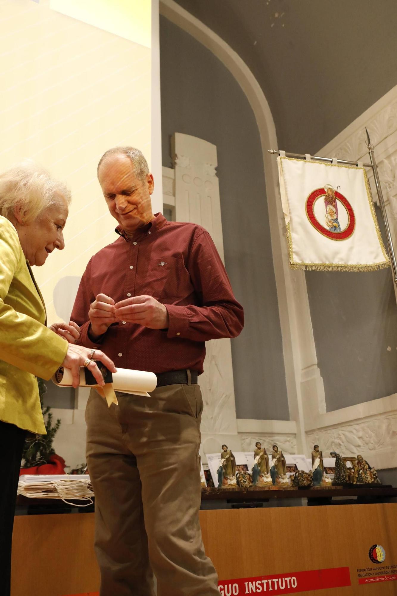 La Asociación Belenista de Gijón clausura la Navidad con premios (en imágenes)