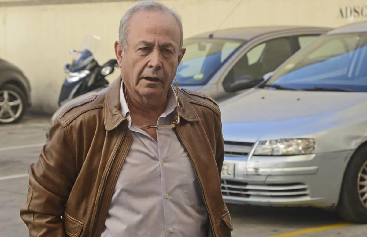 El juez Castro llegando al juzgado de instrucción.