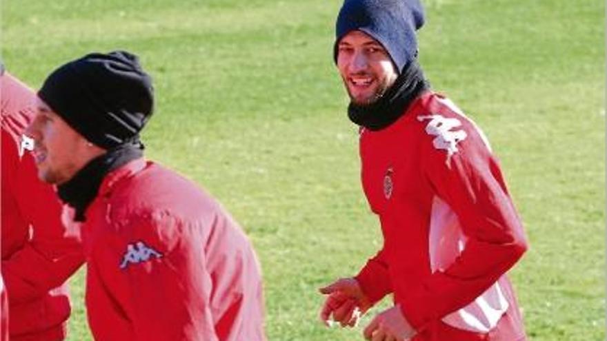 David Juncà, darrere de Florian Lejeune, va entrenar-se ahir amb el grup a l&#039;estadi de Montilivi.