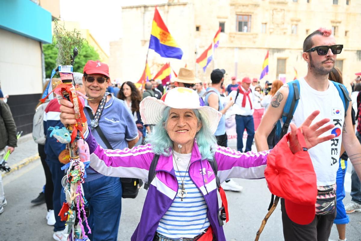 La Senda del Poeta Miguel Hernández arranca en Orihuela con cientos de participantes