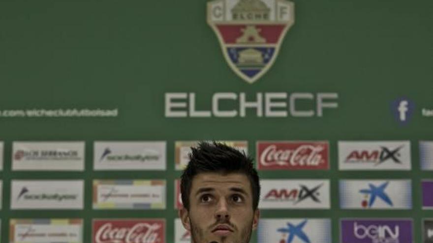 Héctor Hernández, ayer, en la sala de Prensa del estadio Martínez Valero.