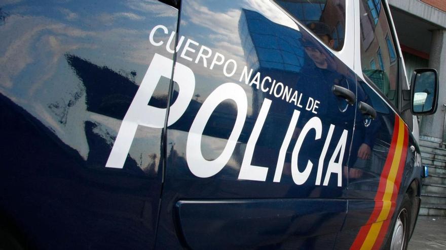 Investigan la caída de un obrero por el hueco de un ascensor en Gijón