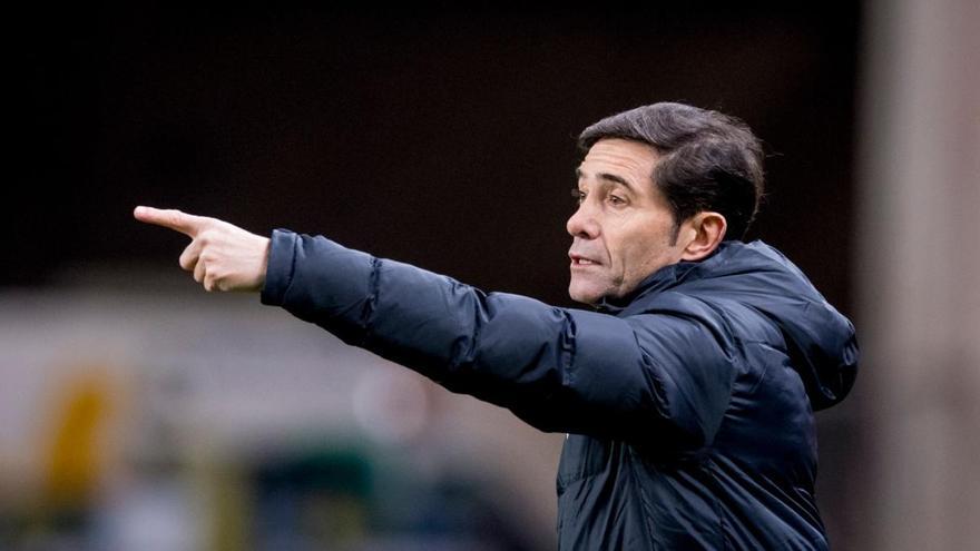 Marcelino dirigiendo al Athletic