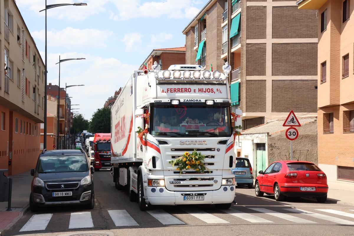 GALERÍA | Conductores zamoranos salen a la calle para celebrar la festividad de San Cristóbal GALERÍA | Conductores zamoranos salen a la calle para celebrar la festividad de San Cristóbal