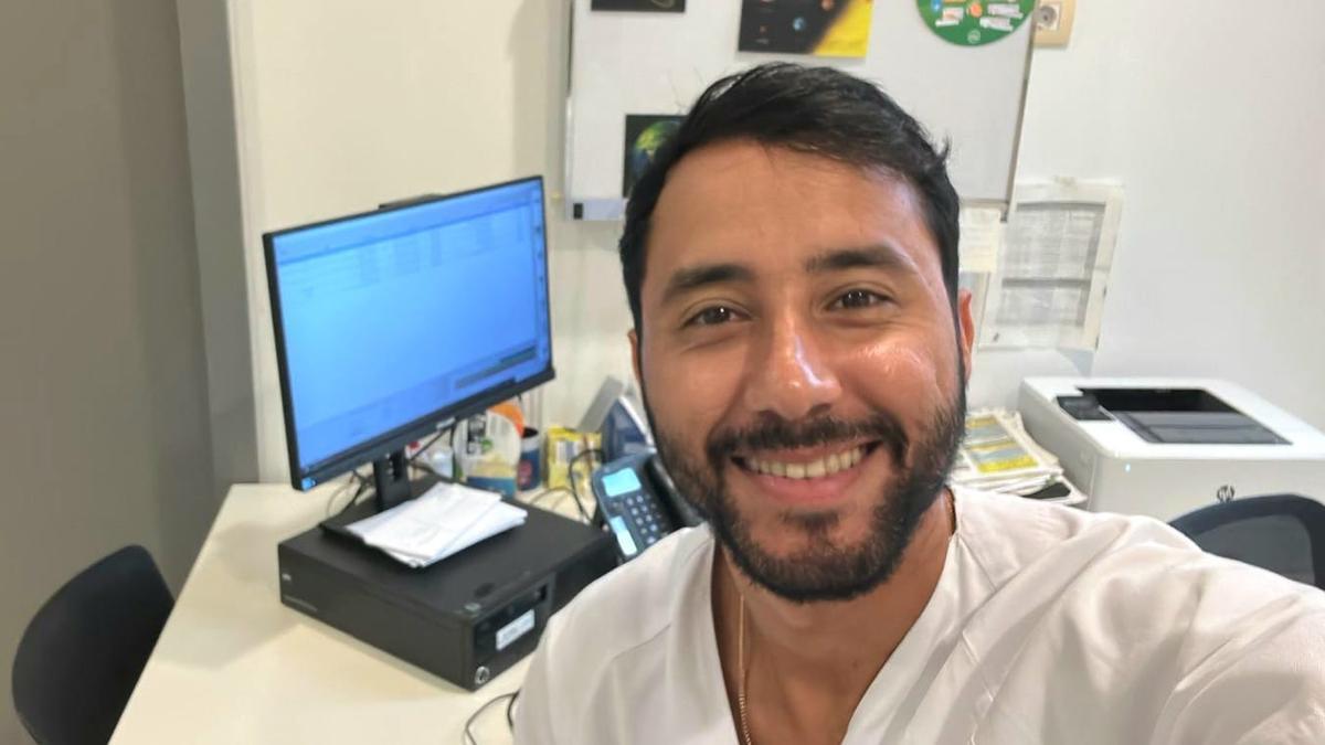Nelson Harb Peralta, médico de Atención Primaria en el centro de salud de Vila