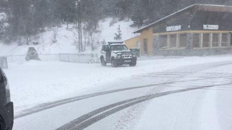 Denuncien escorcolls de la Guàrdia Civil a cotxes en territori francès