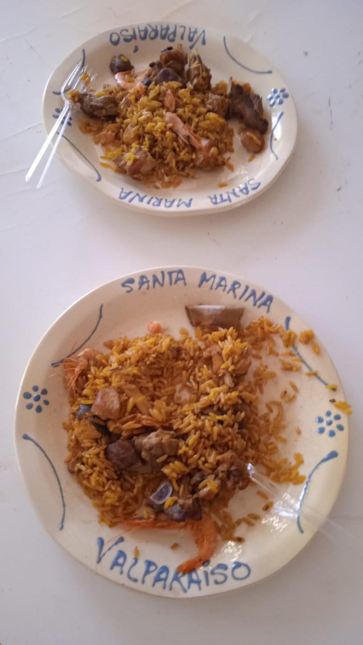 Santa Marina recibe la adoración de Valparaíso. Plato conmemorativo.