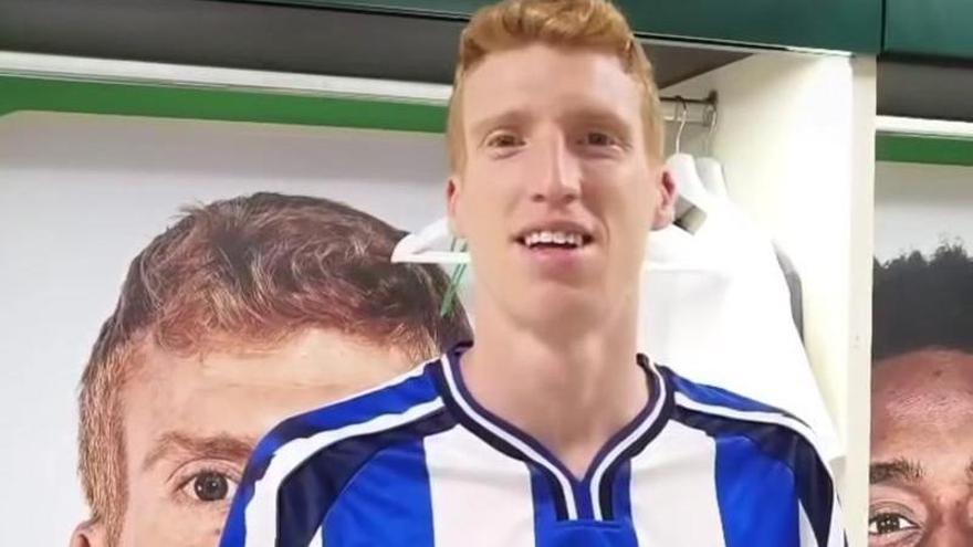 El Unicaja se sube al Funesbuque y manda apoyo al Málaga CF de cara al play off