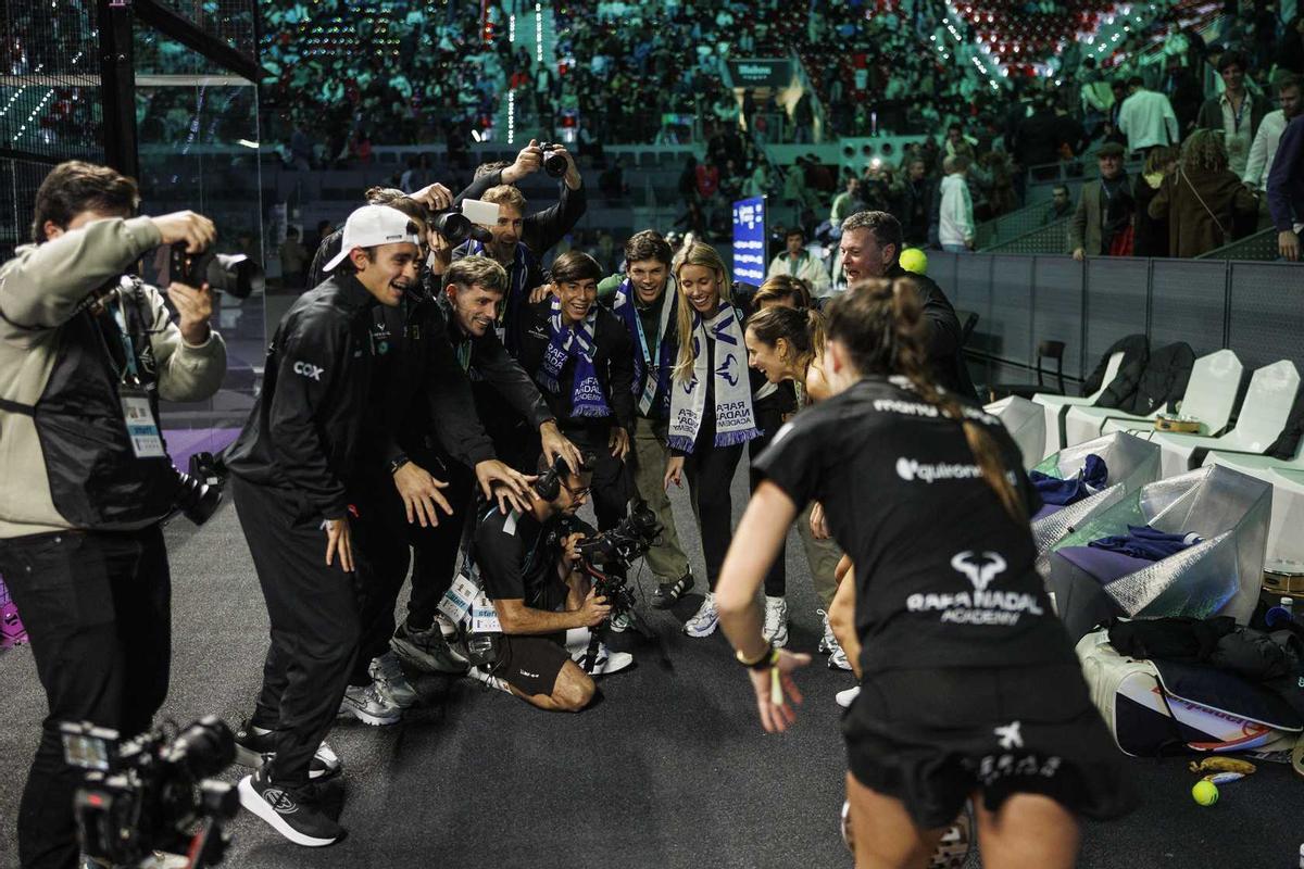 El equipo de la Rafa Nadal Academy celebrando un triunfo