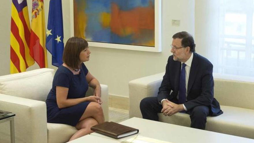 Mariano Rajoy y Francina Armengol en la reunión que celebraron en La Moncloa en septiembre.