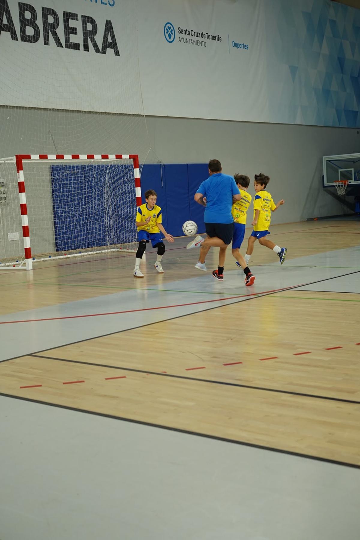 La leyenda mundial del fútbol sala, en acción.