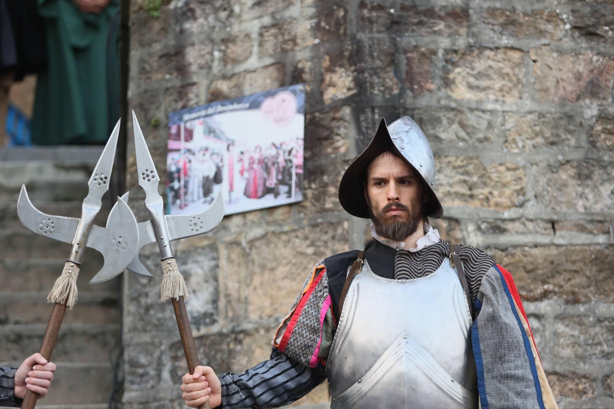 Carlos V siempre desembarca en Tazones