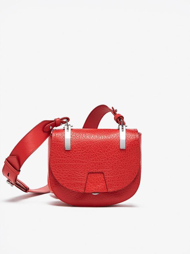 Bolsos Massimo Dutti: bandolera detalle metálico
