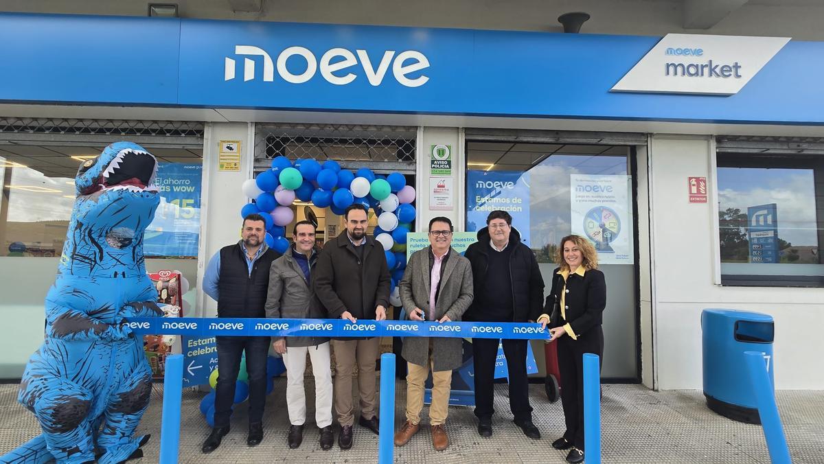 Inauguración de la Estación de Servicio de La Torrecilla.