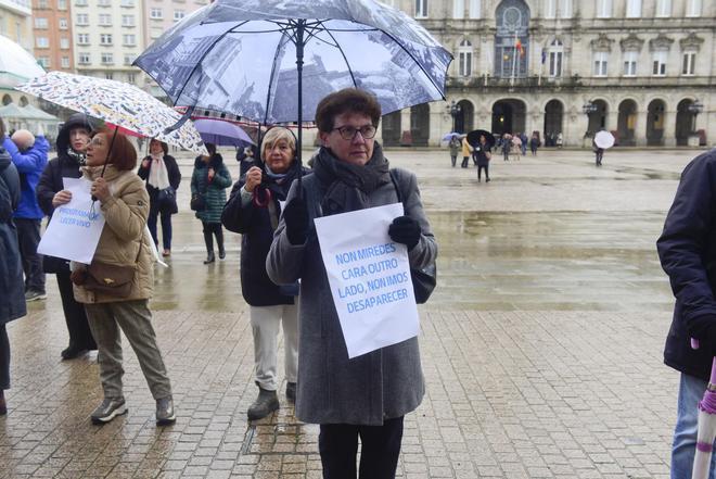 Concentración en María Pita por los talleres de Fórum y Ágora