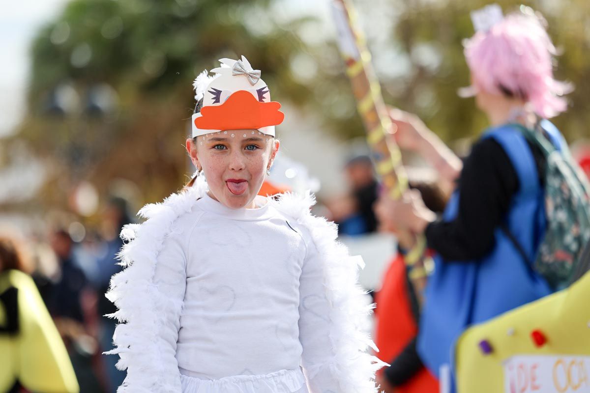 Todas las imágenes de la rúa de carnaval de Sant Josep