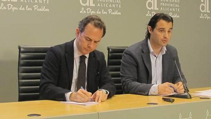 Dolón y Castillo ayer en rueda de prensa.